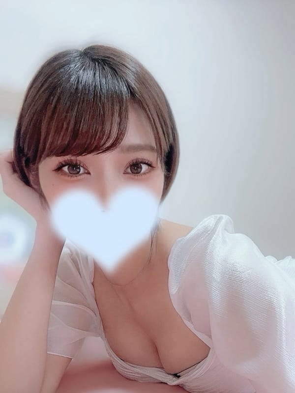 立花ひな